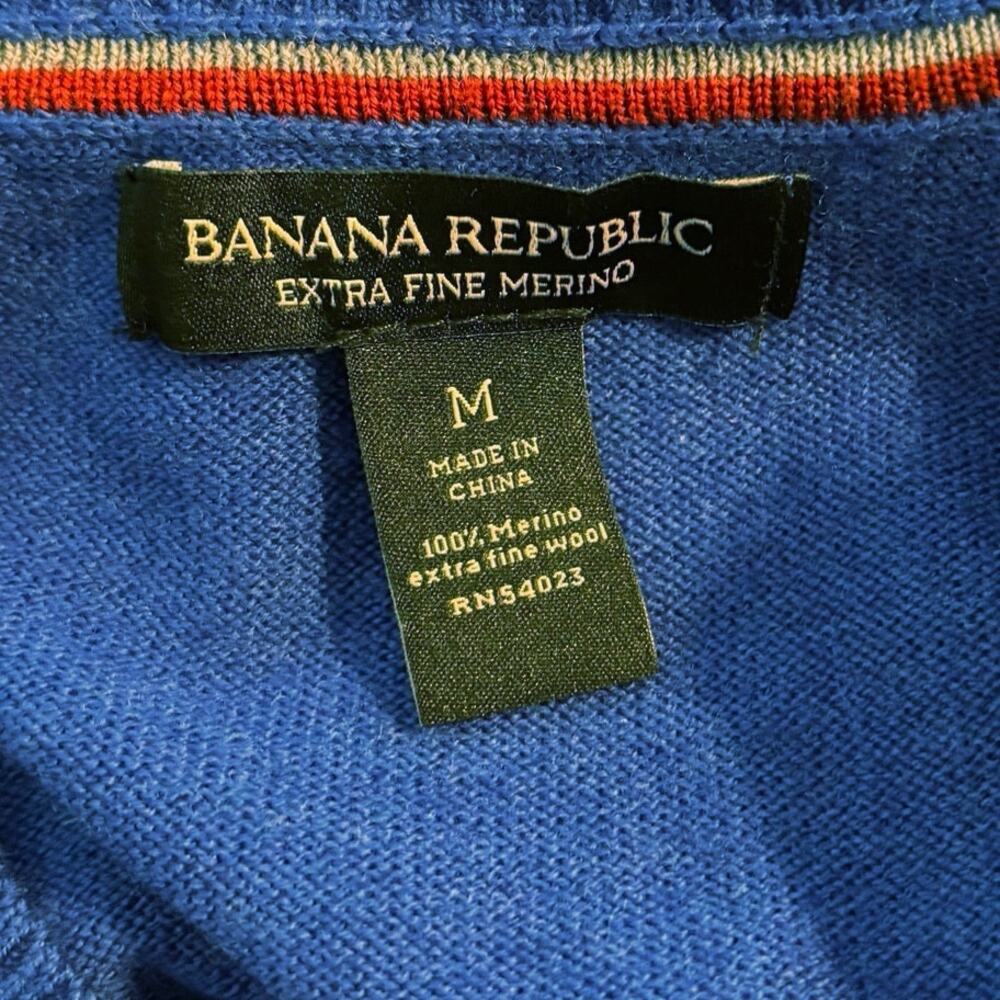 Banana Republic Men’s Size M Sweater V Neck 100% Extra Fine Merino Wool - Picture 3 of 5